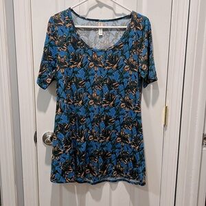 Lularoe perfect tee